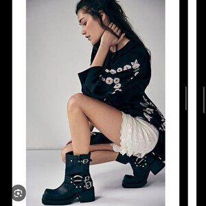 Jeffrey Campbell rain/all weather moto boots